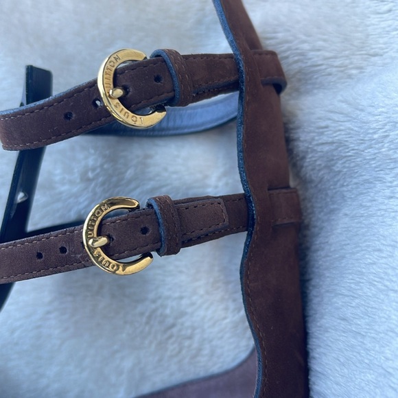 LOUIS VUITTON Sandal - Picture 13 of 15